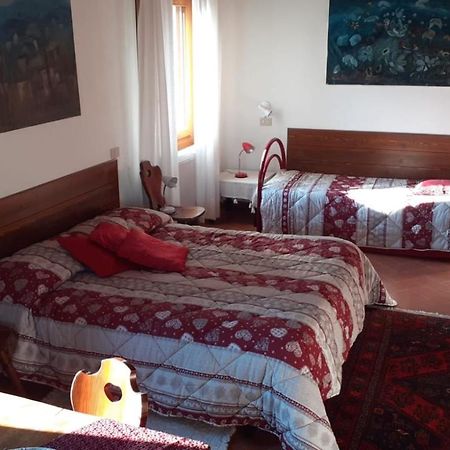 Da Caterina Bed & Breakfast วิตโตรีโอ เวเนโต ภายนอก รูปภาพ